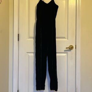 Velvet black spaghetti strap jumpsuit small, great condition.